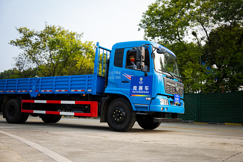 #小通帶你看大賽 緊張？刺激？賽前練兵第2天，記者跟隨裁判組長(zhǎng)上車(chē)體驗(yàn)了一把選手視角，一起來(lái)看看吧